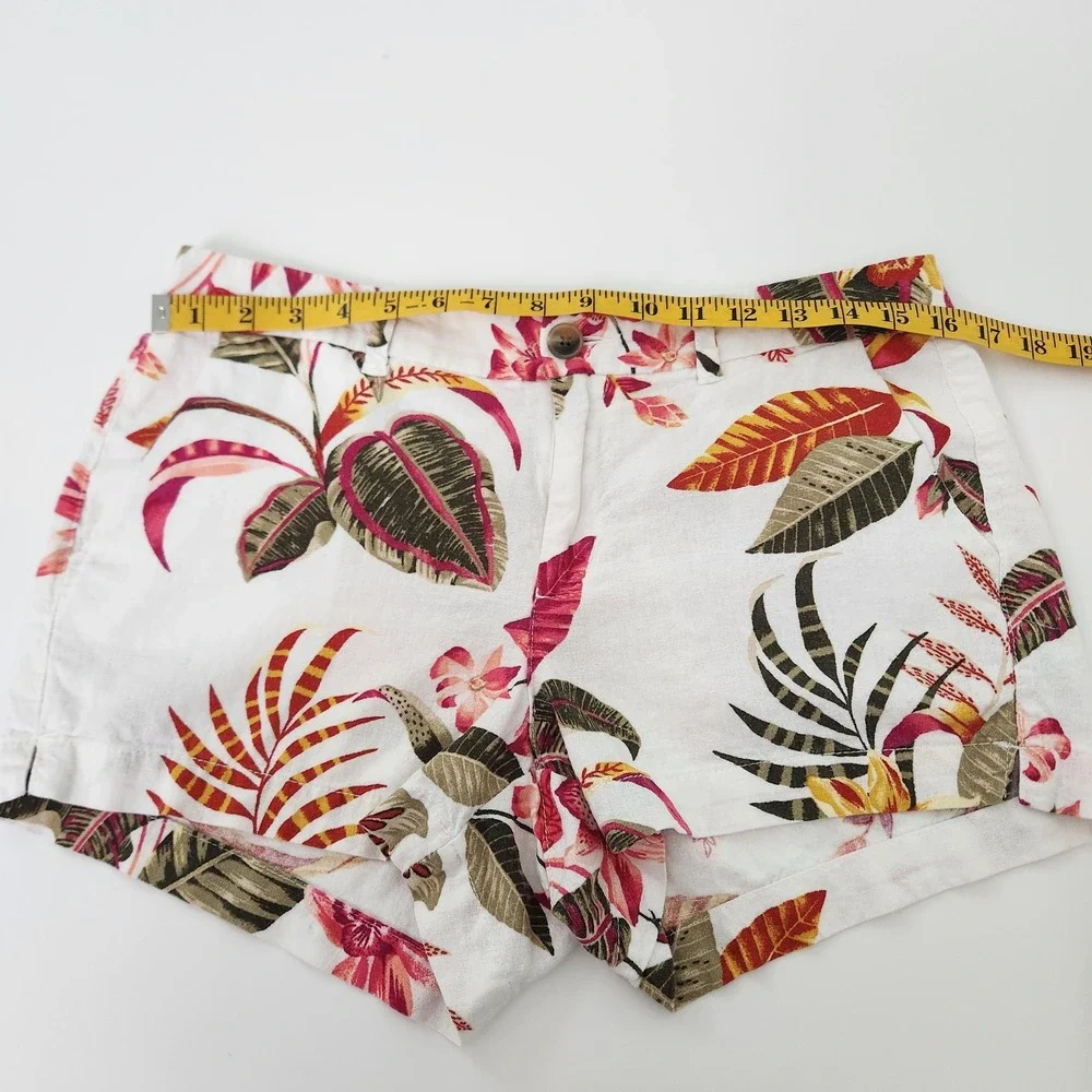 Floral Linen Shorts Women's size‎ 8 White Botanical Mid Rise EUC